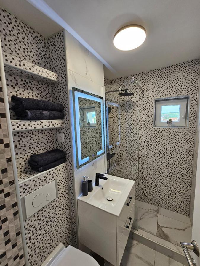 Modern Residence Scala Zalău Esterno foto