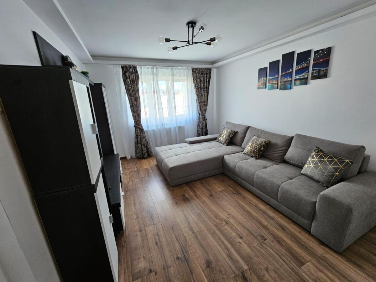 Modern Residence Scala Zalău Esterno foto