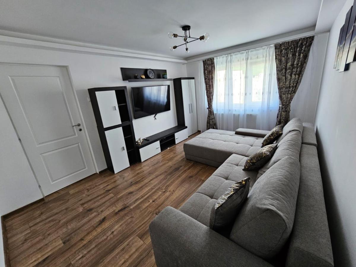 Modern Residence Scala Zalău Esterno foto